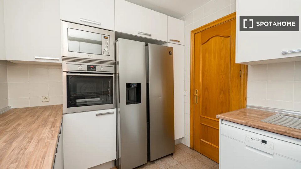 Double room Madrid, 10 beds — photo 9