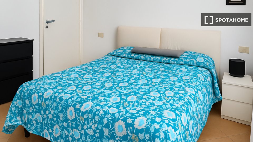 Double room Milan, 3 beds, 70m² — photo 5