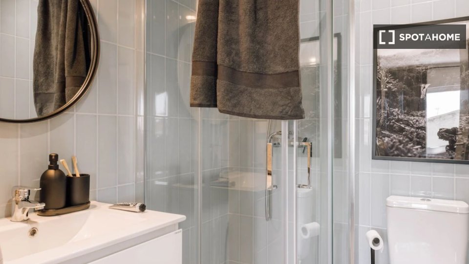 Apartment Lisbon, 2 beds — photo 15