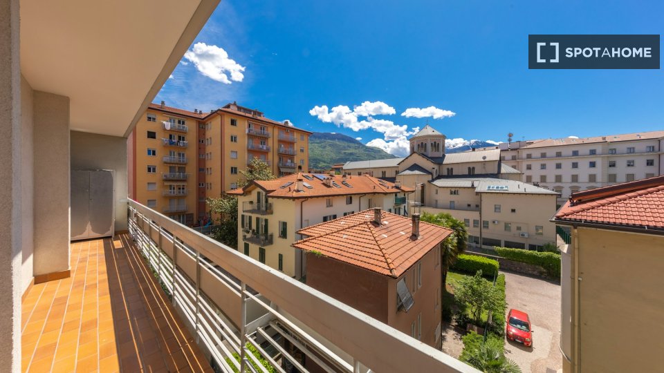 Double room Trento, 3 beds — photo 18