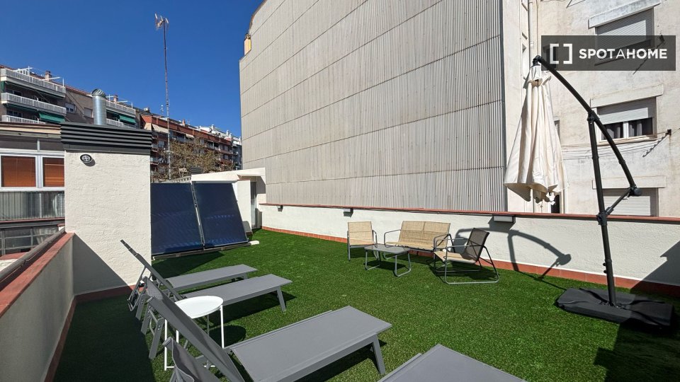 Double room Barcelona, 4 beds, 90m² — photo 18