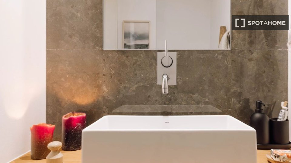 Apartment Lisbon, 2 beds — photo 1