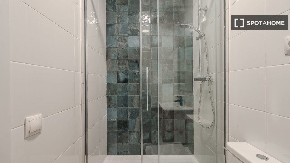 Double room Barcelona, 6 beds, 227m² — photo 74