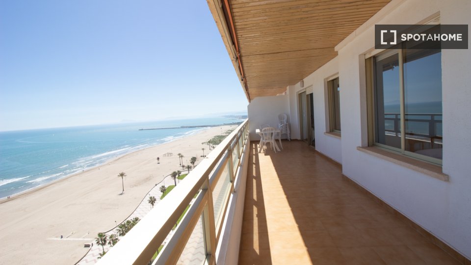 Apartment Valencia, 4 beds, 120m² — photo 3