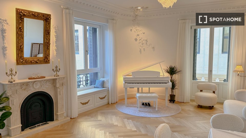 Apartment Madrid, 2 beds, 137m² — photo 2