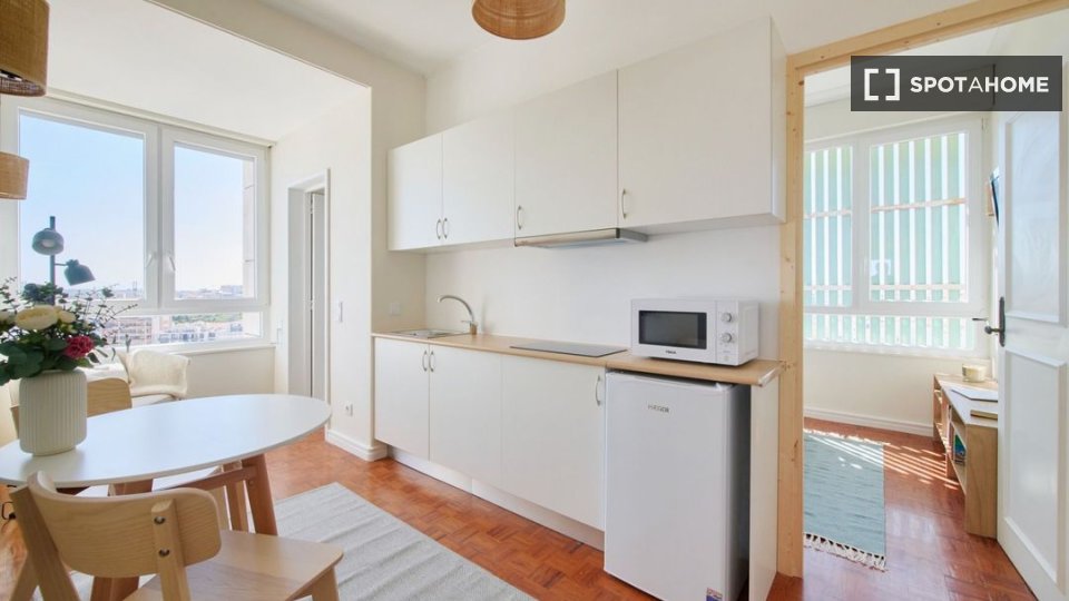 Apartment Lisbon, 1 bed — photo 18