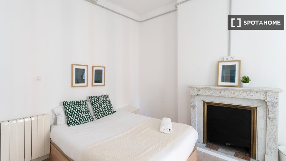 Double room Madrid, 10 beds — photo 51