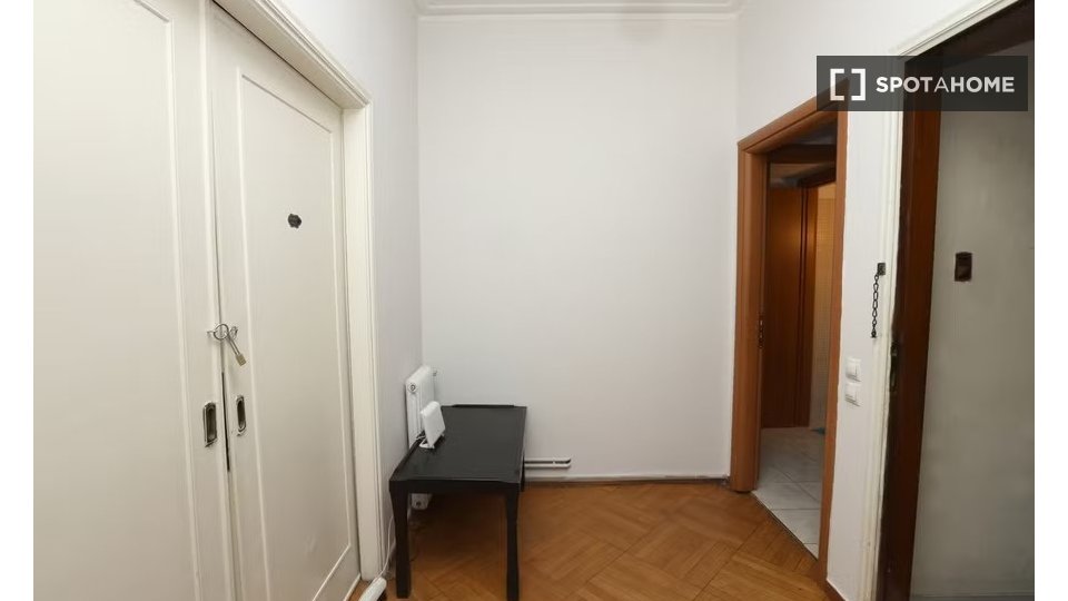 Double room Athens, 4 beds — photo 5