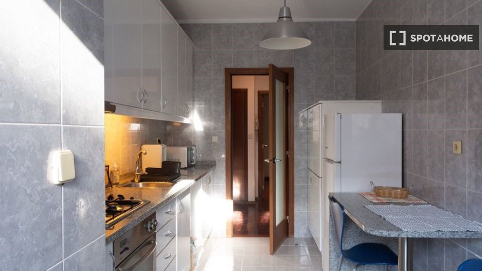 Double room Porto, 5 beds, 110m² — photo 4