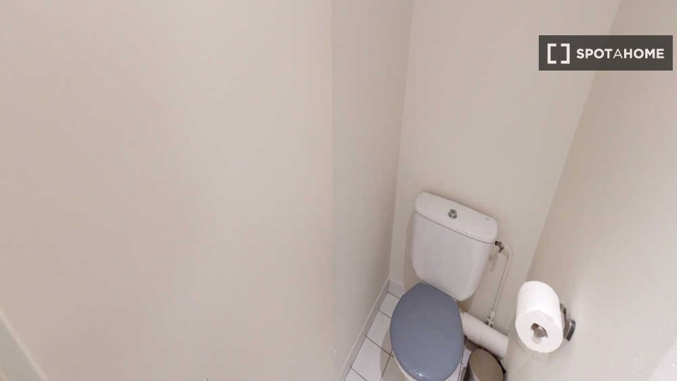 Double room Lyon, 3 beds, 70m² — photo 10