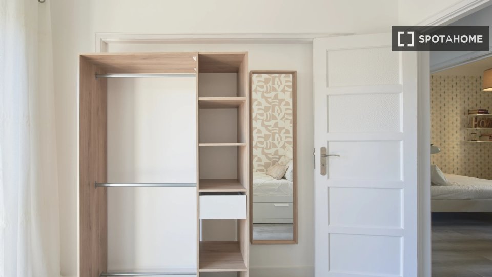 Double room Lisbon, 4 beds — photo 3
