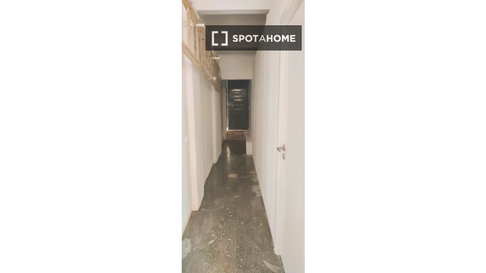 Apartment mono Lisbon, 25m² — photo 2