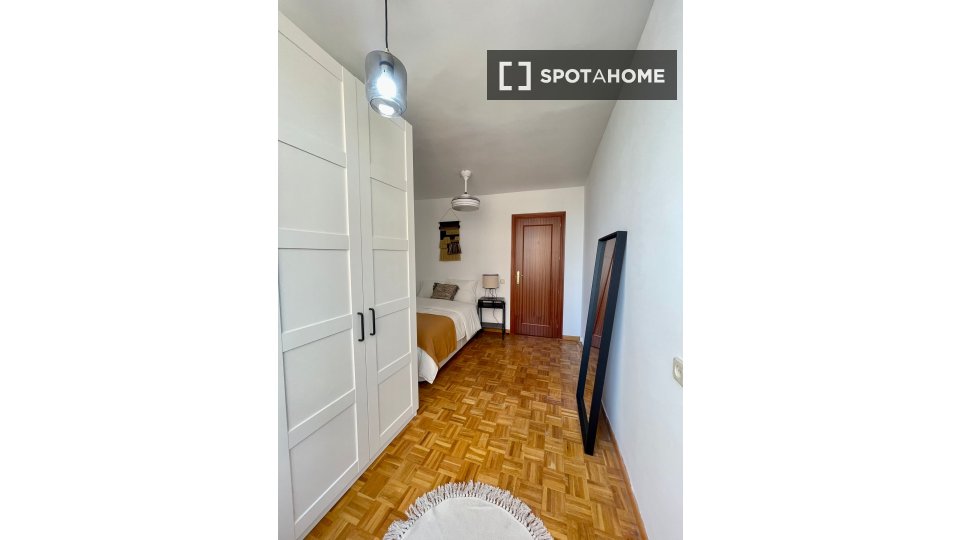 Double room Madrid, 6 beds — photo 8