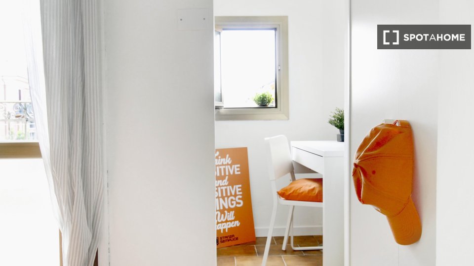 Double room Bologna, 4 beds — photo 11