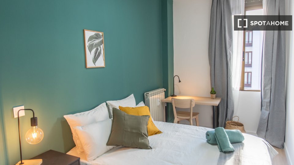 Double room Madrid, 5 beds, 90m² — photo 20