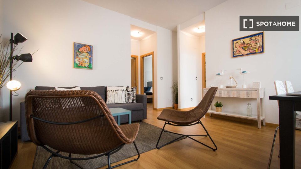 Apartamento en alquiler en San Felipe Neri, Málaga.