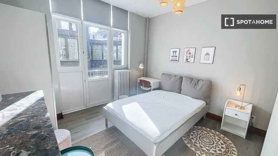 Double room Brussels, 5 beds, 165m² — photo 92