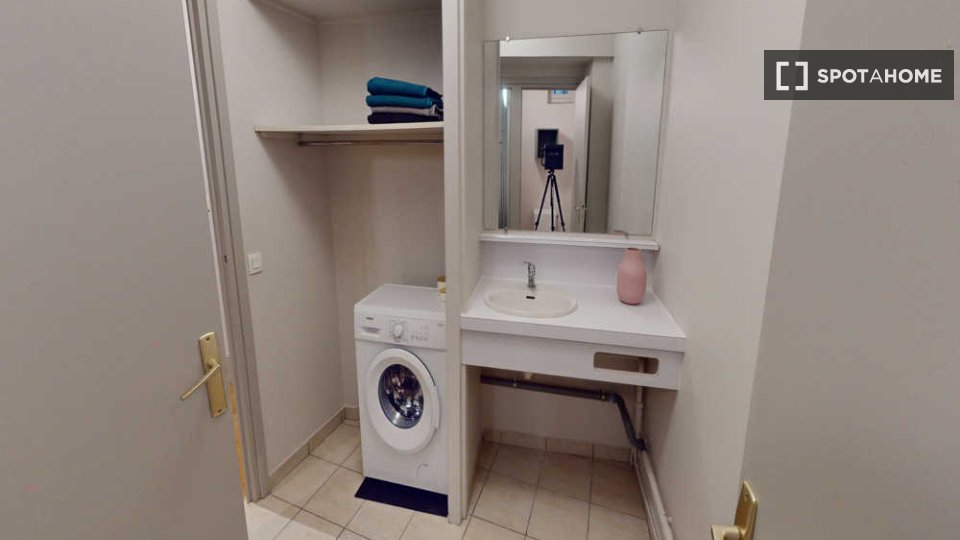 Double room Lyon, 7 beds, 150m² — photo 11