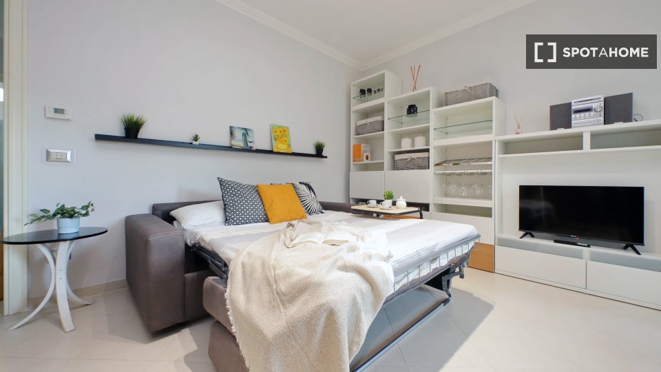 Apartment Rome, 1 bed — photo 9