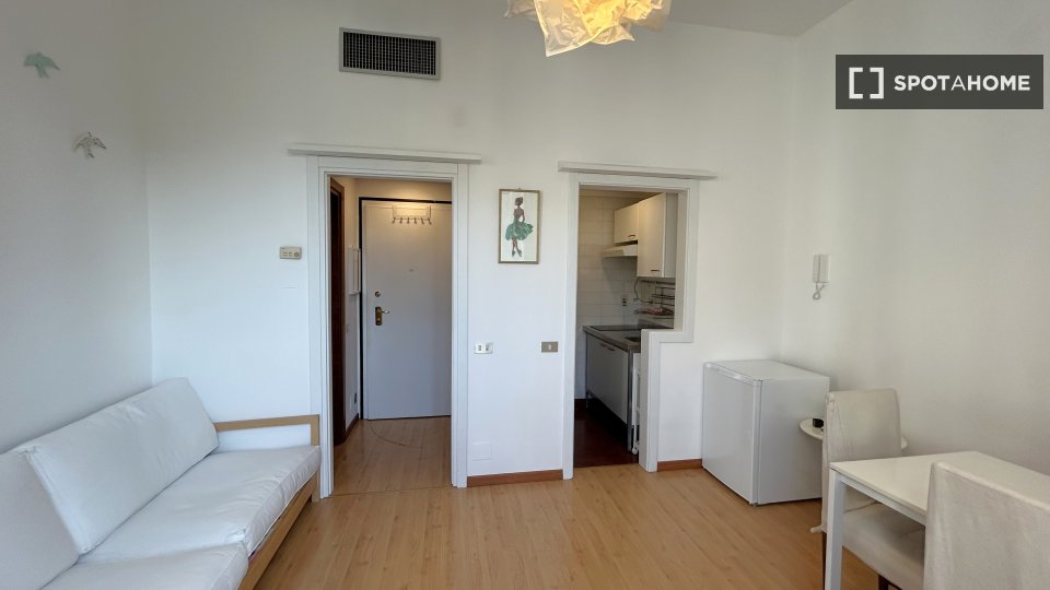 Apartment Milan, 1 bed, 40m² — photo 12
