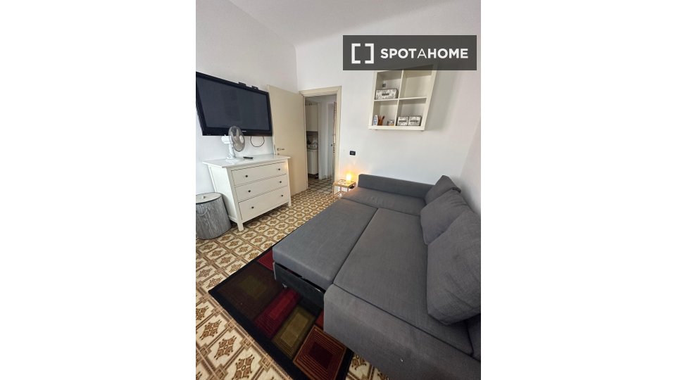 Double room Milan, 3 beds, 60m² — photo 20