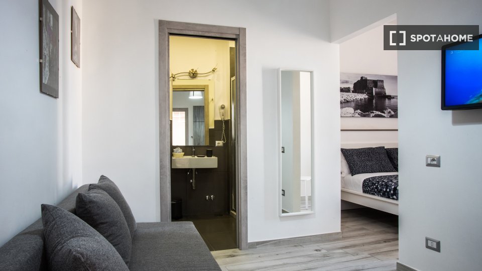 Apartment Naples, 2 beds — photo 8