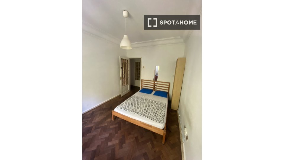 Double room Lisbon, 7 beds — photo 20