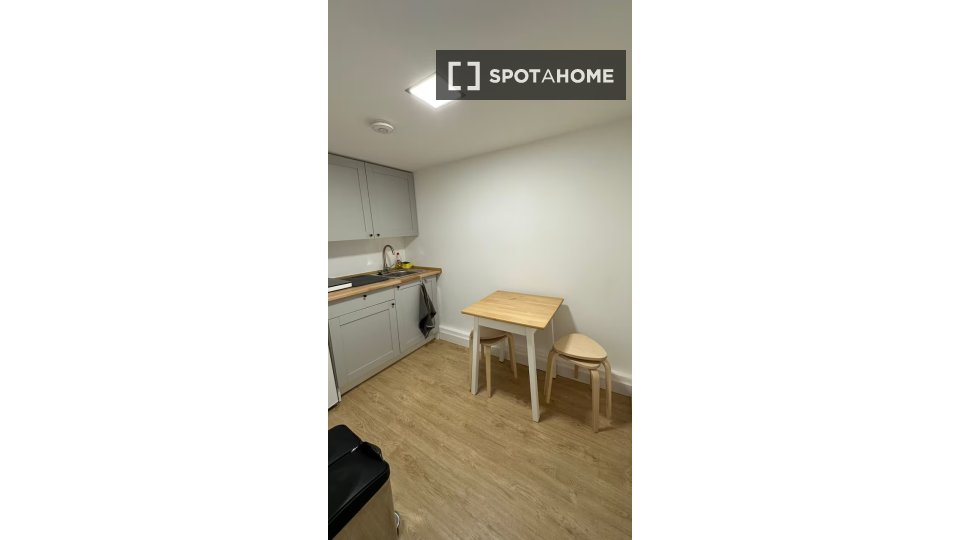 Apartment mono Lisbon, 55m² — photo 11