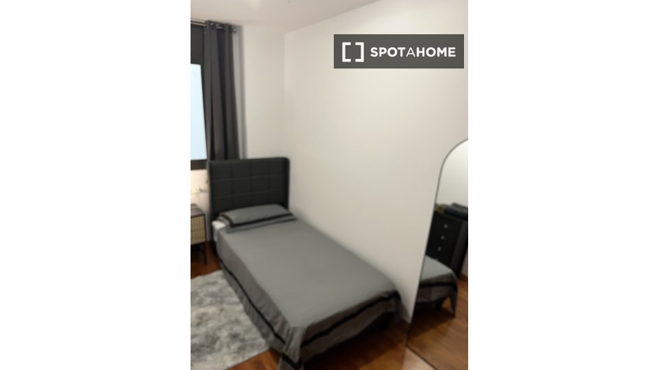Double room Barcelona, 4 beds, 90m² — photo 1