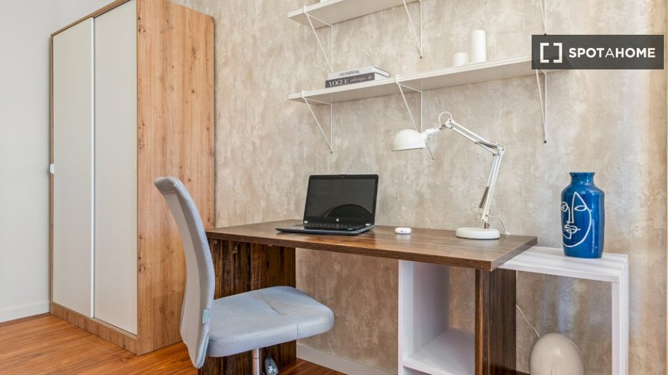 Double room Lisbon, 9 beds — photo 11