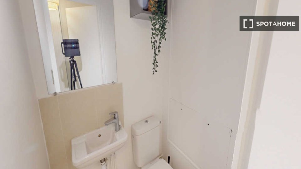 Double room Paris, 5 beds, 120m² — photo 13