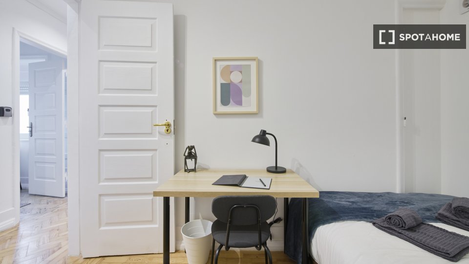 Double room Lisbon, 10 beds — photo 9