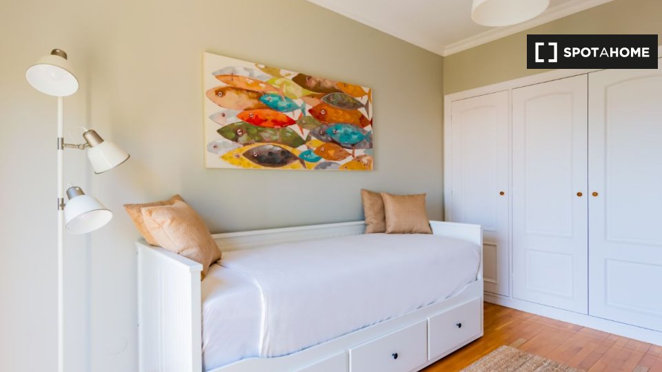 Apartment Lisbon, 3 beds — photo 11