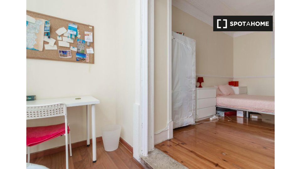 Double room Lisbon, 6 beds — photo 4