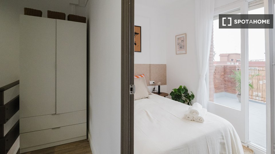 Double room Barcelona, 8 beds, 220m² — photo 34
