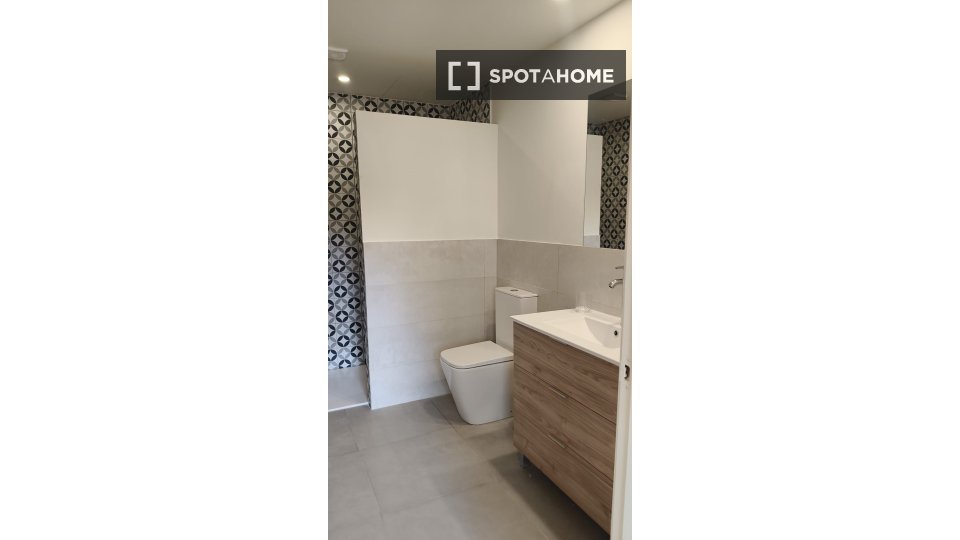 Double room Barcelona, 6 beds, 120m² — photo 26