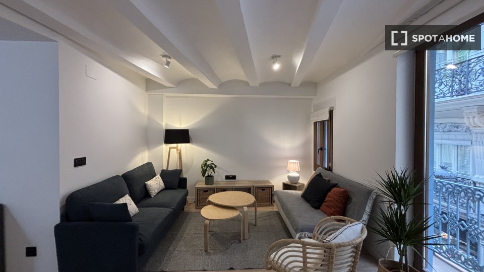 Apartment Valencia, 2 beds, 76m² — photo 2