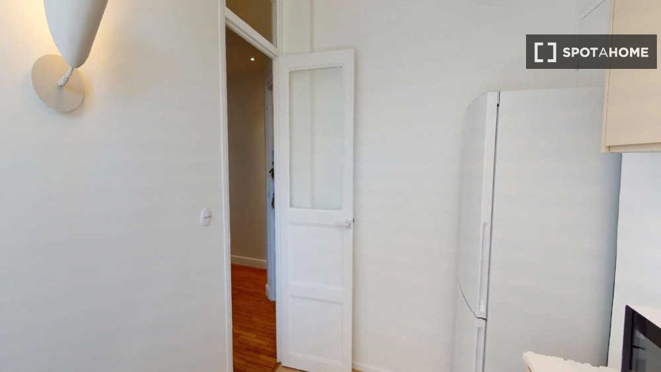Double room Paris, 4 beds, 80m² — photo 9
