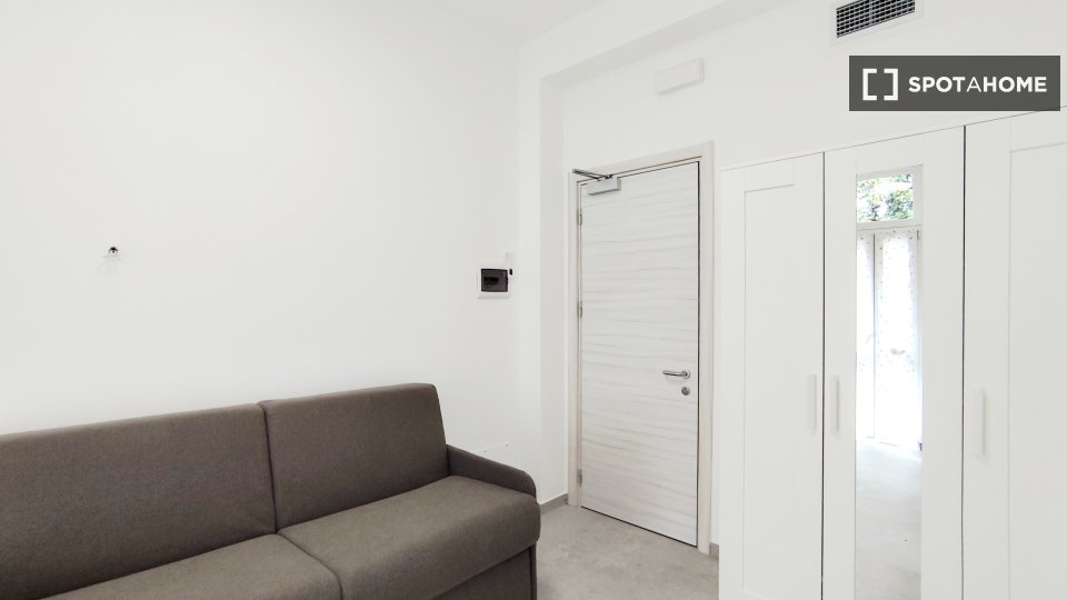 Apartment mono Milan — photo 16