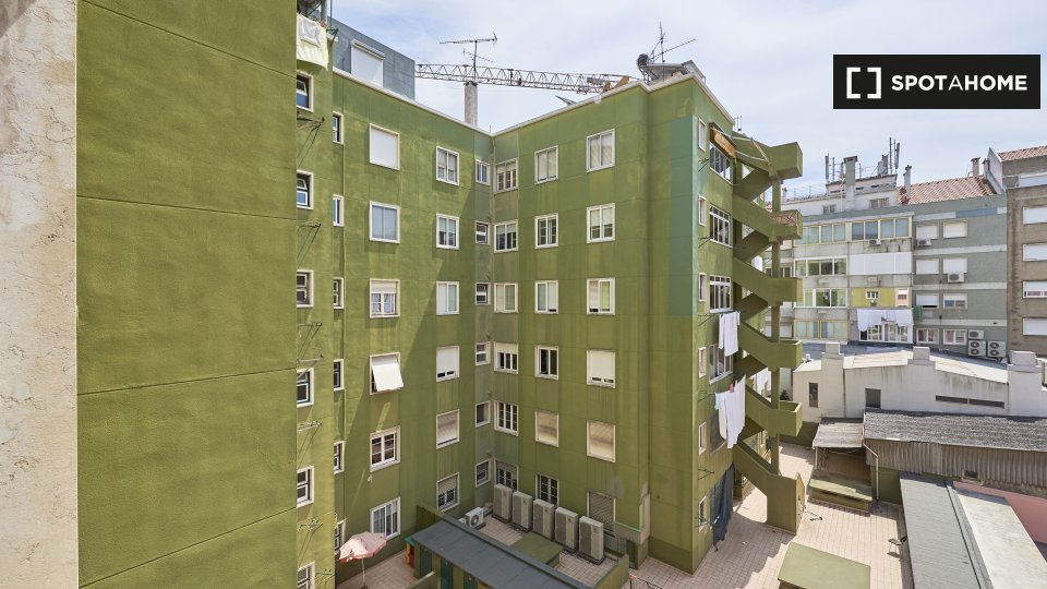 Double room Lisbon, 7 beds, 200m² — photo 19