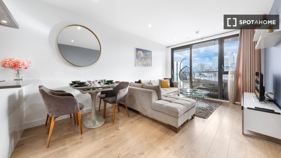 Apartment London, 2 beds, 85m² — photo 2