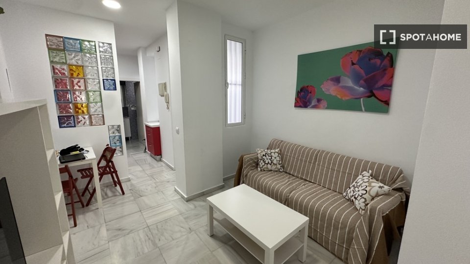 Apartment mono Seville — photo 1