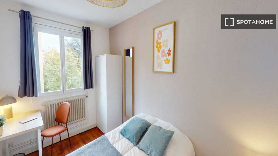 Double room Lyon, 4 beds, 80m² — photo 8
