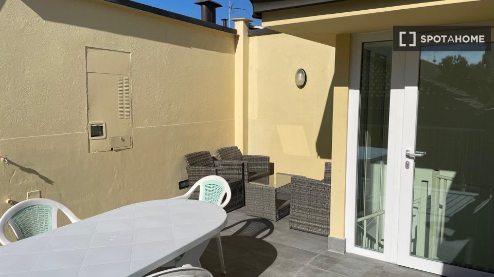 Double room Milan, 2 beds, 77m² — photo 9
