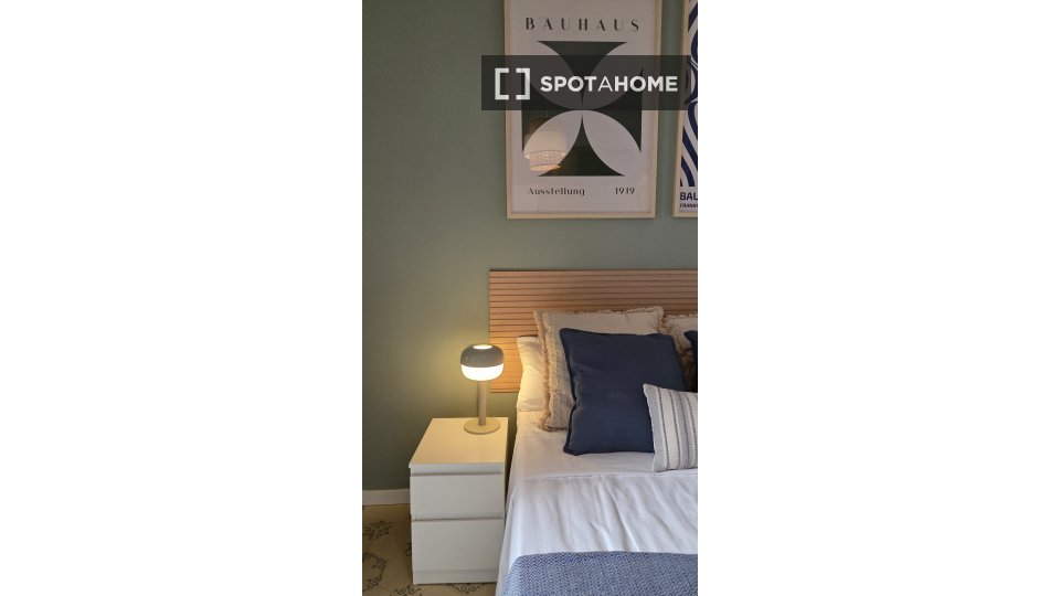 Double room Barcelona, 7 beds, 210m² — photo 13