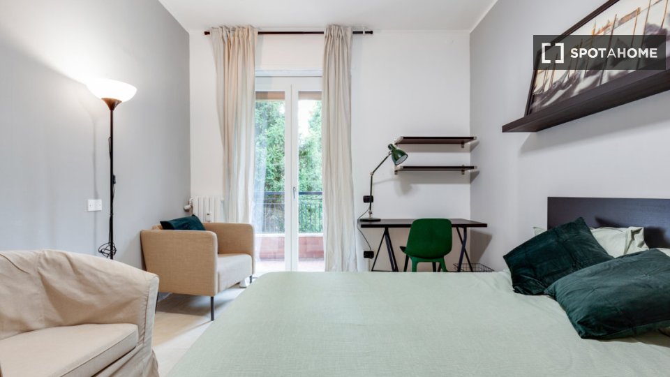 Double room Milan, 5 beds, 139m² — photo 1