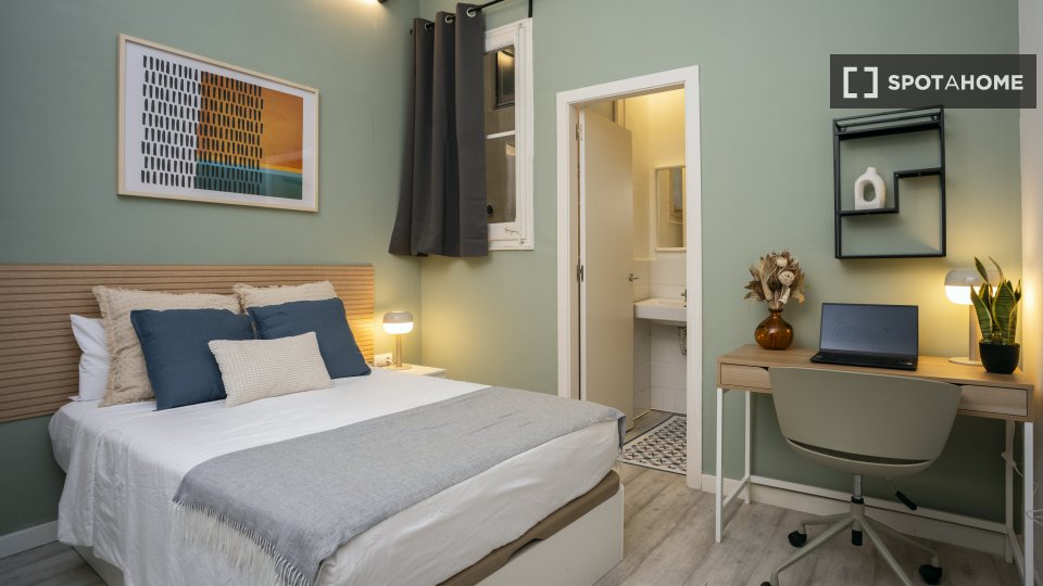 Double room Barcelona, 6 beds, 180m² — photo 10