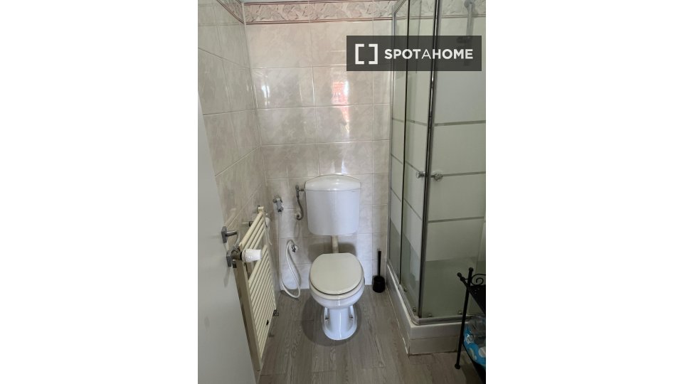 Double room Rome, 3 beds — photo 41