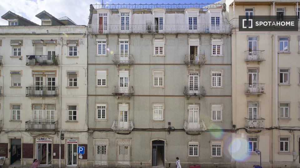 Double room Lisbon, 4 beds — photo 4