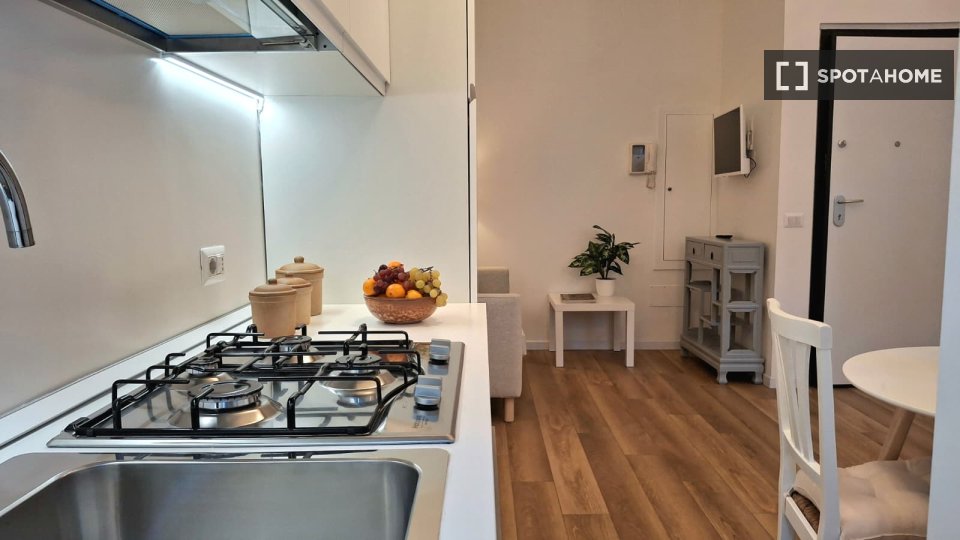 Apartment Milan, 1 bed — photo 16